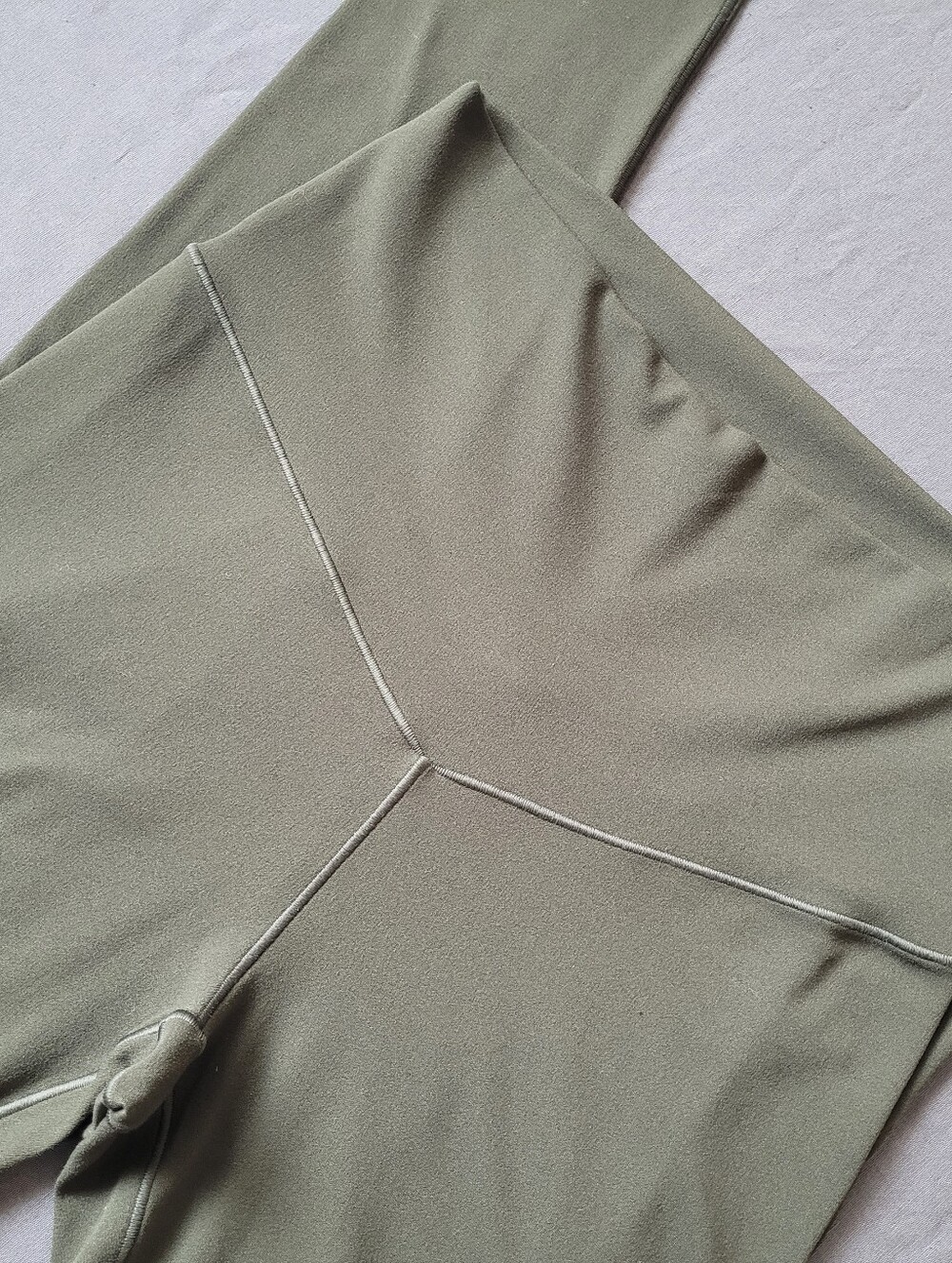 OFFLINE by Aerie Real Me Crossover Leggings Small Olive Green 7/8